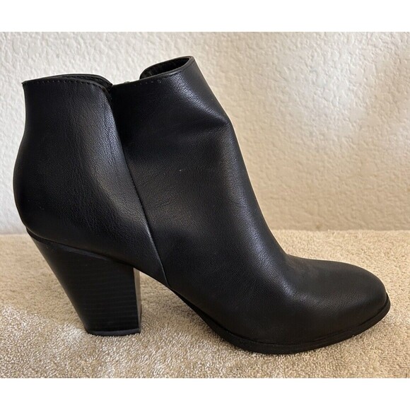 SHE & IN Women's Size 7.5 Black Chunky Heeled Ankle Boots with Tassels - Picture 7 of 12